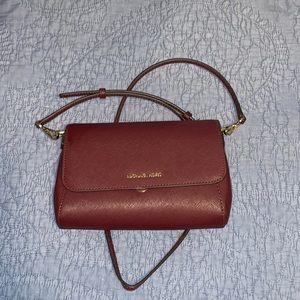 NWT Michael Kors purse, jet set burgundy color